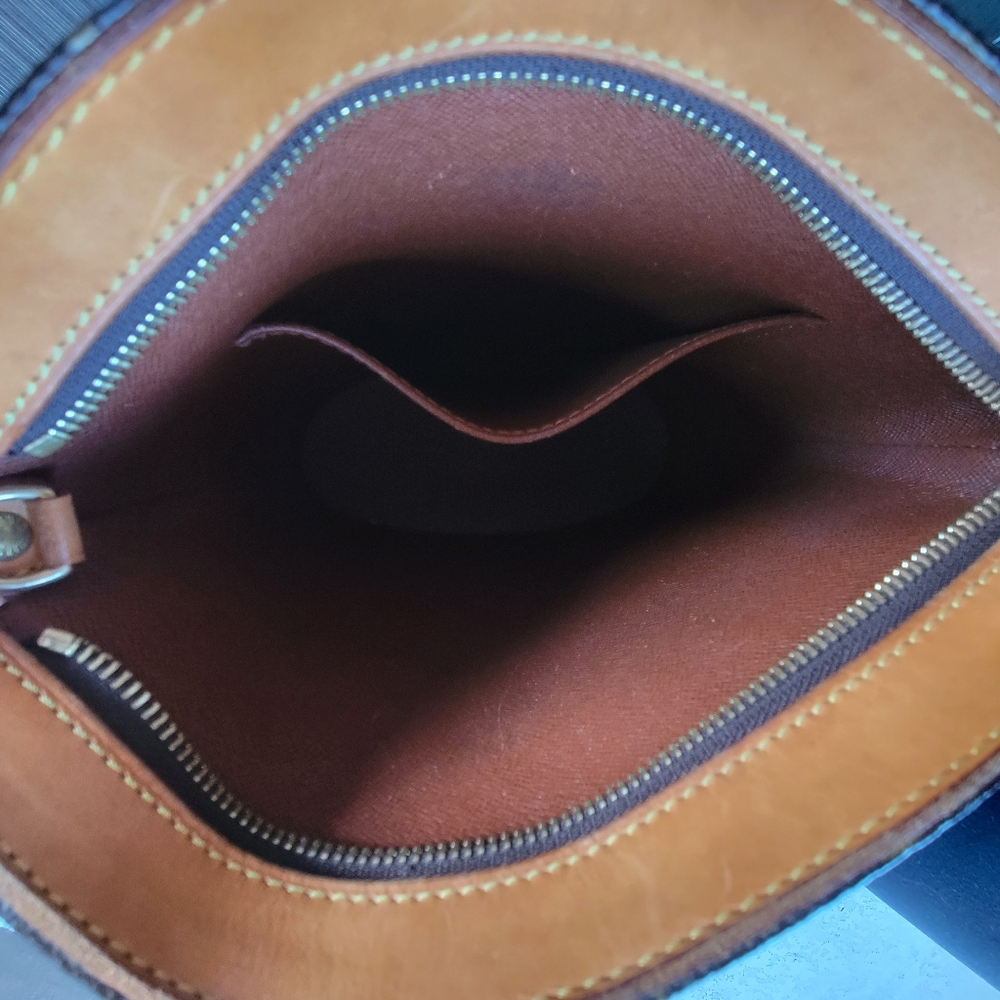 Louis Vuitton LV Crossbody bag Drouot Brown Monogram - Picture 11 of 16